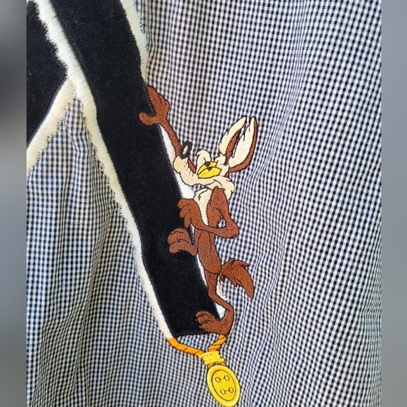 Warner Brothers Looney Tunes Button Down Shirt - Picture 7 of 11
